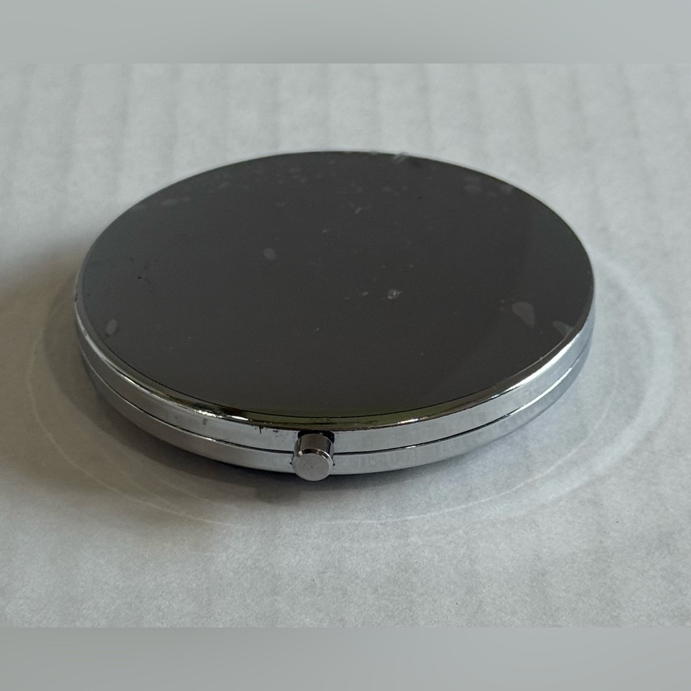 Retro Metal Travel Makeup Mirror 1x/2x Magnifying Compact "Love You Mom" - Picture 7 of 9